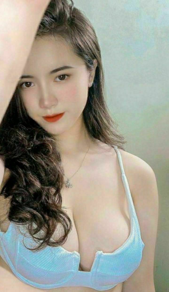 Vợ sếp ngon quá con cặc mình thẳng tắp rồi